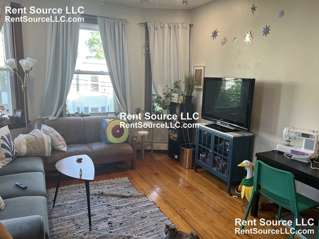 Photo - 31 Tremont St Unit 3