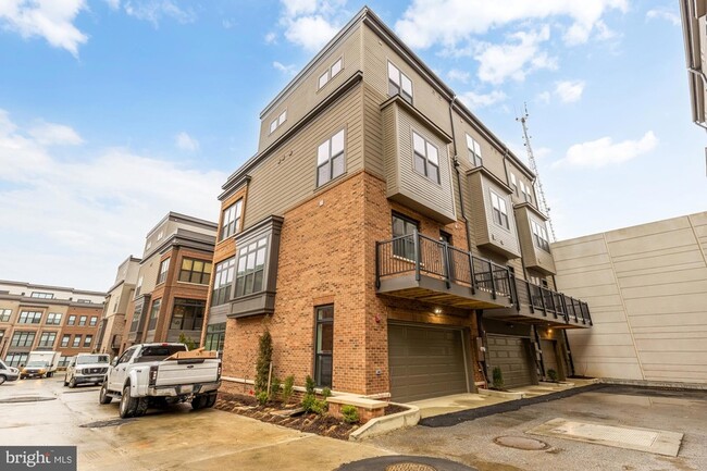 Photo - 5414 Goshawk Aly