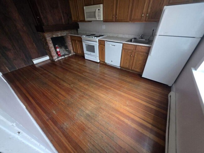Photo - 134 Washington St