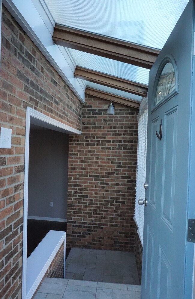 Photo - 114 Pinewood Dr