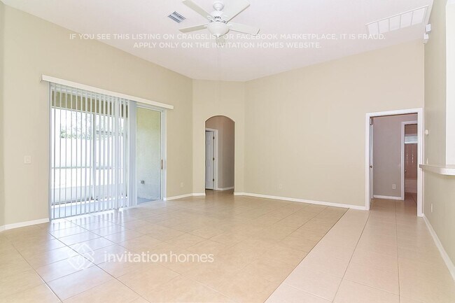 Photo - 6938 Gray Catbird Loop