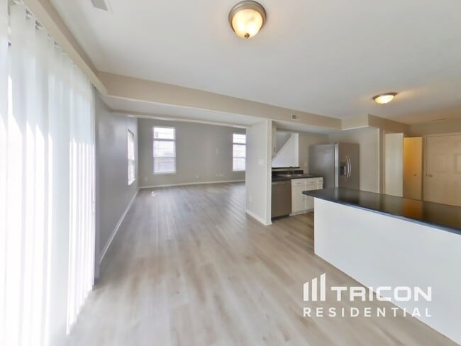 Photo - 4531 Riverbrook Ln