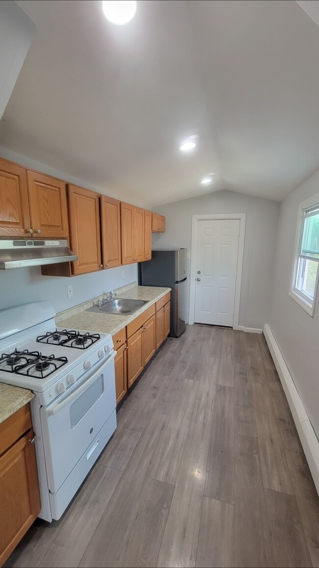 Photo - 321 E 7th St Unit 321