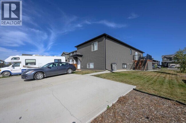 Photo - 13402-1104A 104A St
