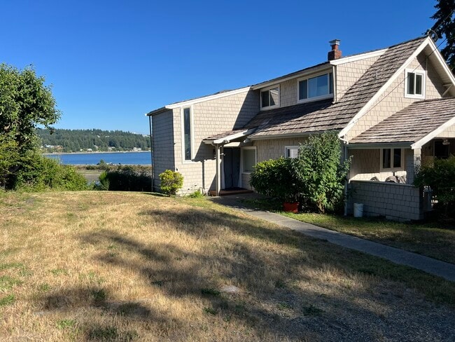 Photo - 13603 Goodrich Dr NW