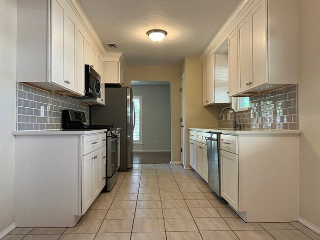 Photo - 2401 Westridge Dr