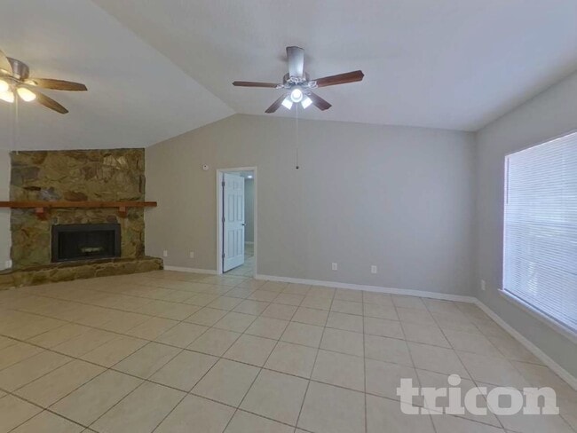Photo - 1933 Gregory Dr