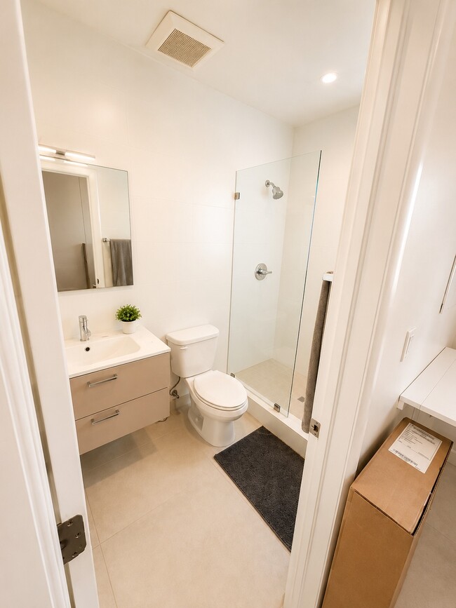 Photo - 245 NE 33rd St Unit 207