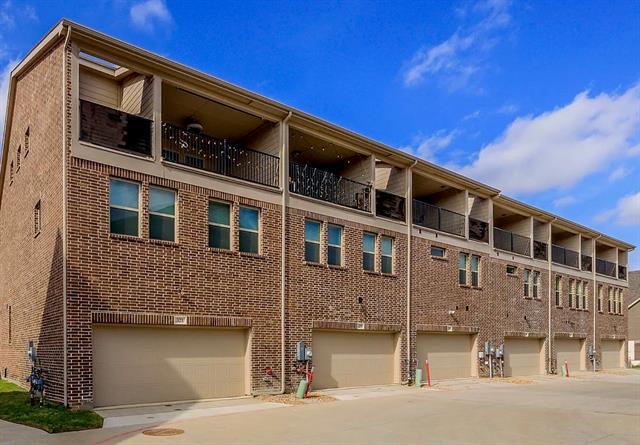 Photo - 325 Baker Dr