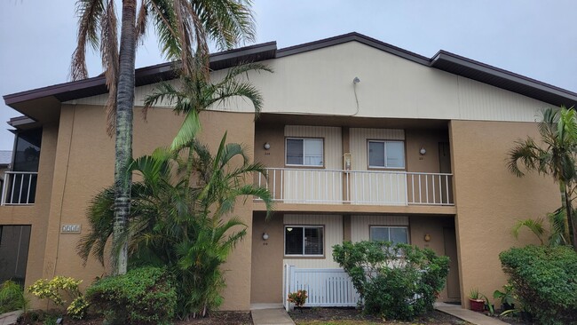 Building Photo - Annual or short term turnkey furnished gro... Rental