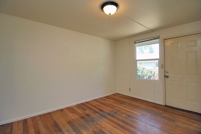 Photo - 6923-6923 NE Prescott St Unit 6915