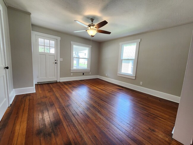 Photo - Spacious 3-Bedroom, 1-Bathroom Home AVAILA...