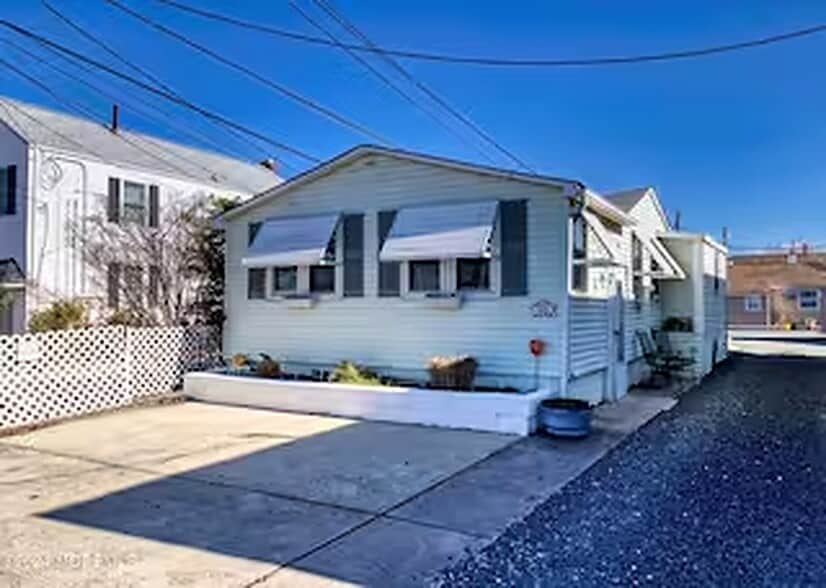 112 Ocean Ave