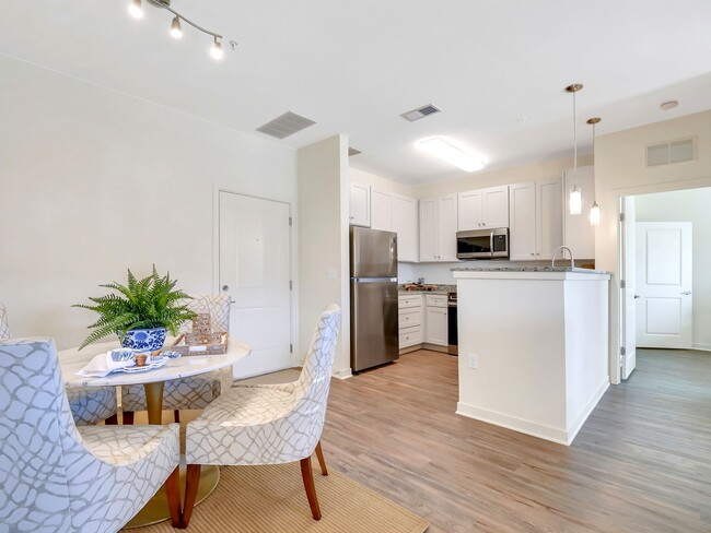 Photo - Monarch At Godley Station