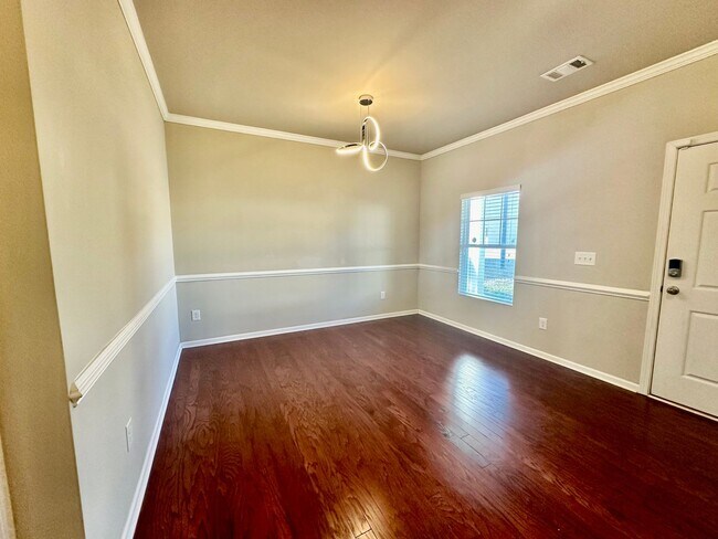 Photo - Hiram Rental