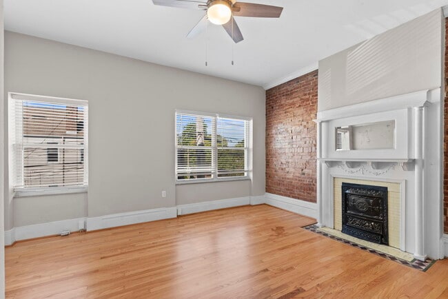 Photo - 2700 Macklind Ave