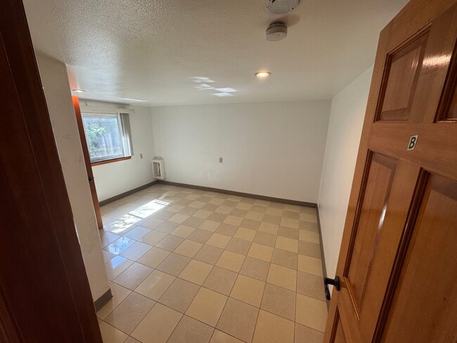 Photo - 4316 36th Ave NE