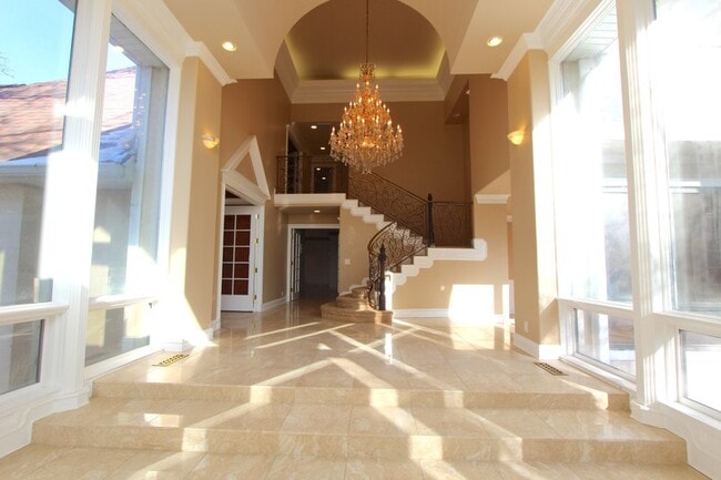 3333 Deer Hollow Dr