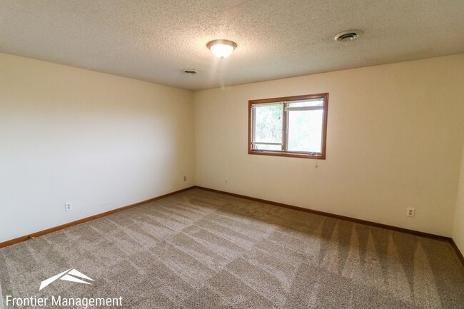 Photo - Stunning 2 bedroom duplex in West Manhatta...