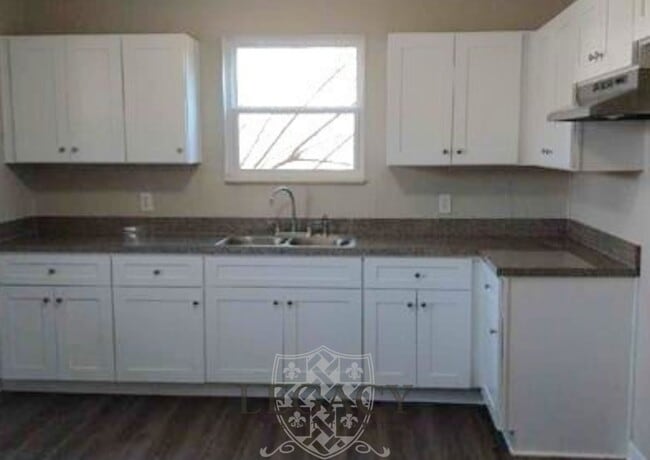 Photo - 1312 Searcy St