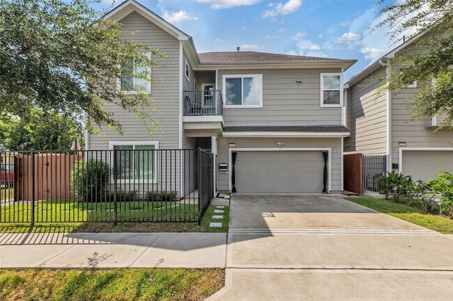 Photo - 5021 Nichols St