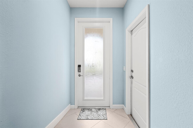 Photo - 9467 SW Merlin Ct