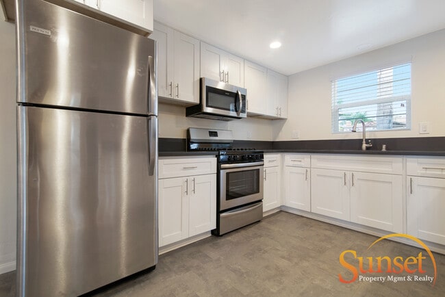 Photo - 1972 Frankfort St