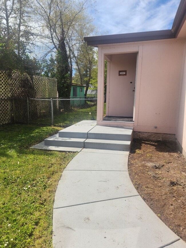 Photo - ? Newly Remodeled 3 Bedroom, 2 Bath Home in Monroe, Oregon ?
