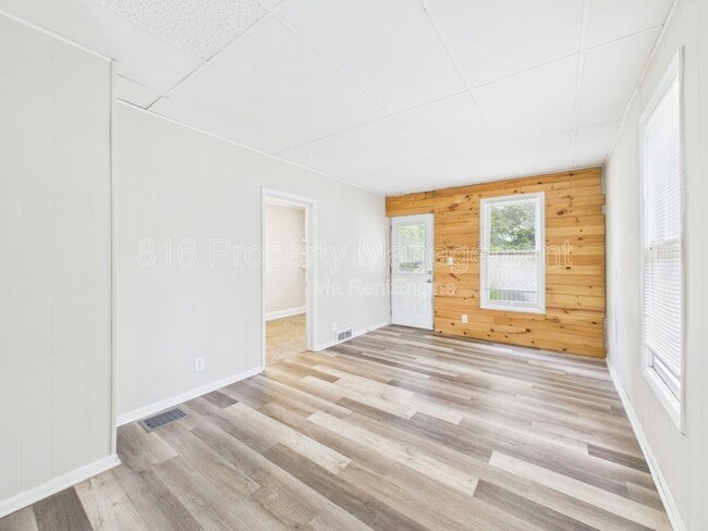 Photo - 1222 S 40th St