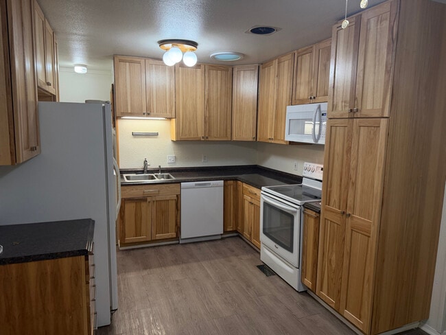 Photo - 1425 Farrell Ln Unidad 1425 farrell