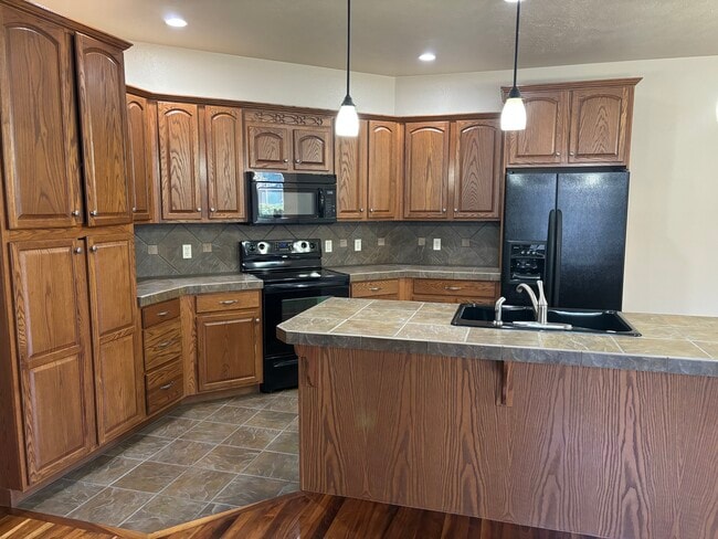 Photo - 1648 Treehaven Ct