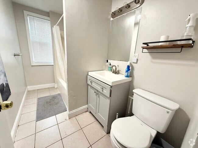 Building Photo - 17 Cawfield St Unit 1 Rental