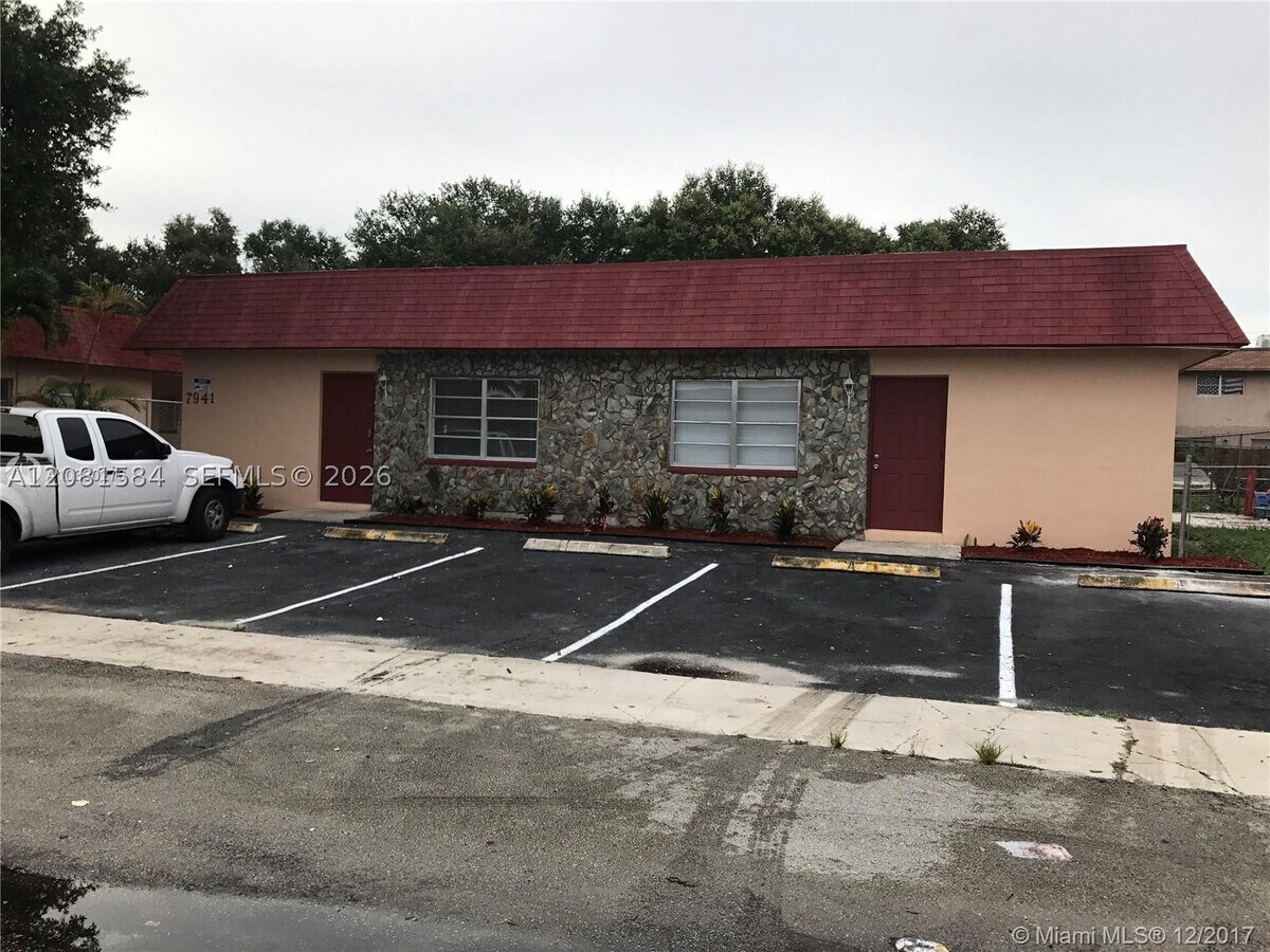 Photo - 7941 SW 10th St Unit A