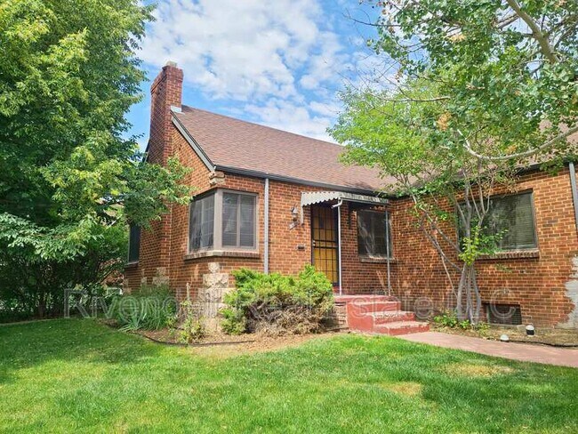 Photo - 1424 N Locust St