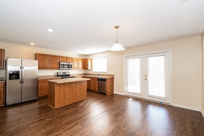 Photo - 11558 Brian Lakes Dr N