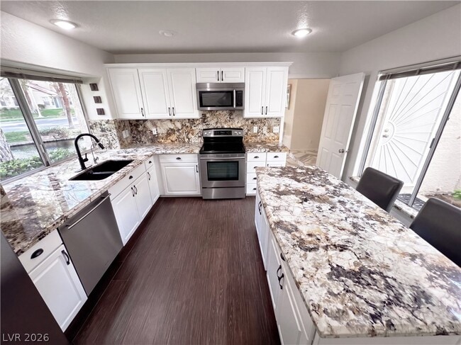 7068 Bright Springs Ct