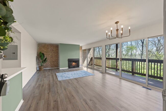 Photo - 5821 Oakwood Dr Unit A