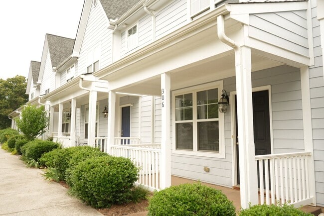 Building Photo - 306 Marquette Ct