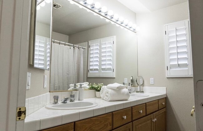 Photo - 2536 El Paso Grande Ave