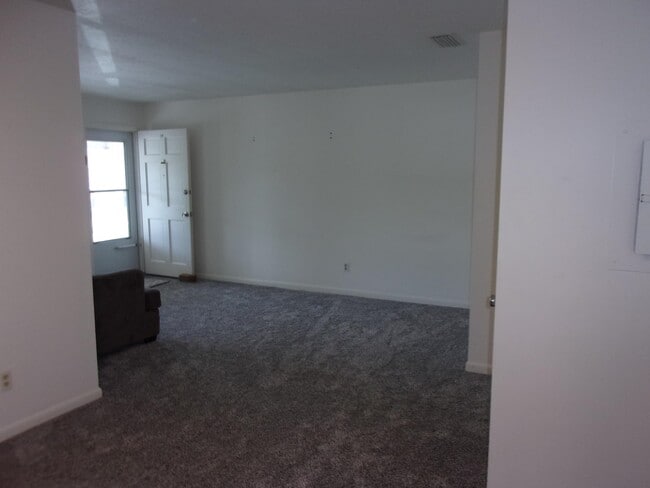 Photo - 405 Flagler Blvd