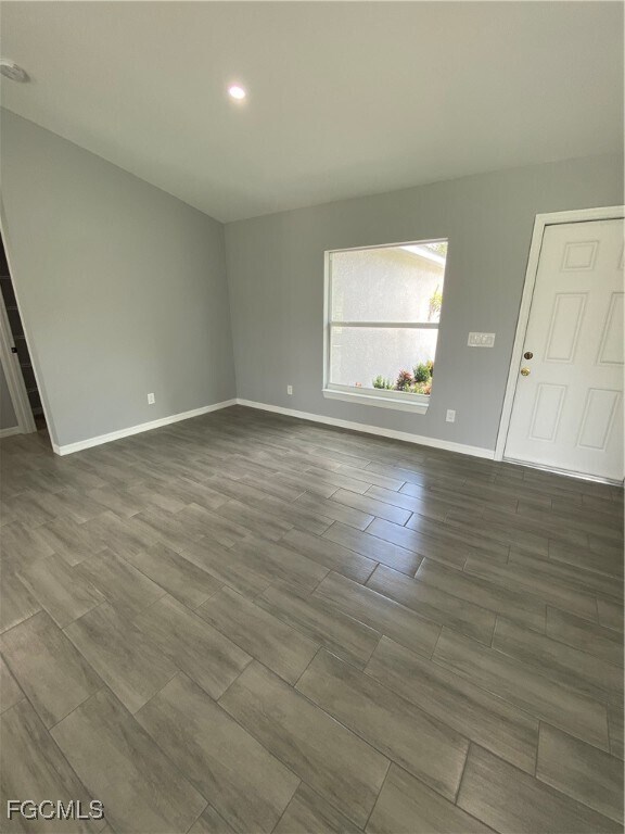 Photo - 3003 75th St W