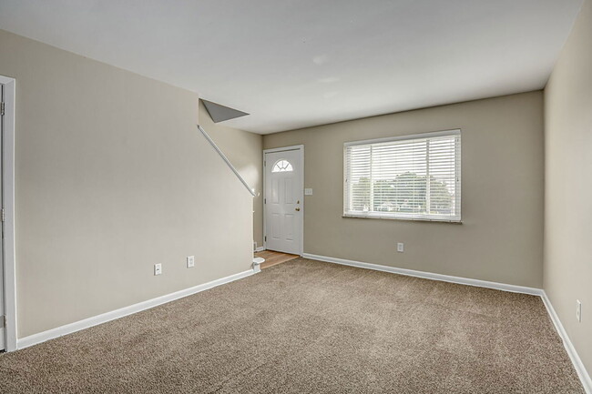 Photo - 135 Commonwealth Ave