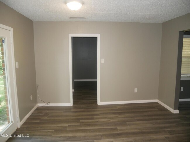 5149 Gray Dr