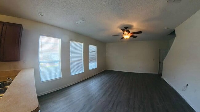 515 Hopewell Dr