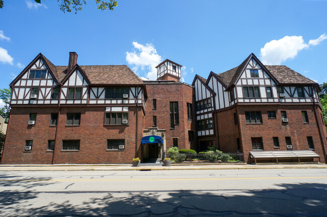 The Schenley Arms - The Schenley Arms Apartments