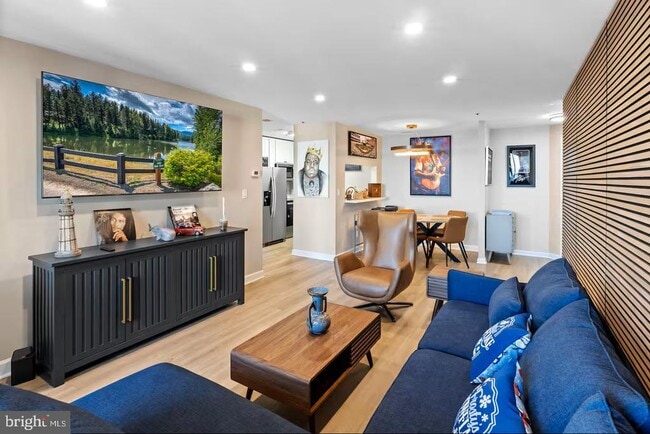 Photo - 100 Harborview Dr Unit 507