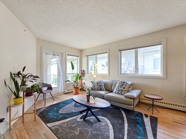 Photo - 3101-3134 34 Ave NW Unit 413