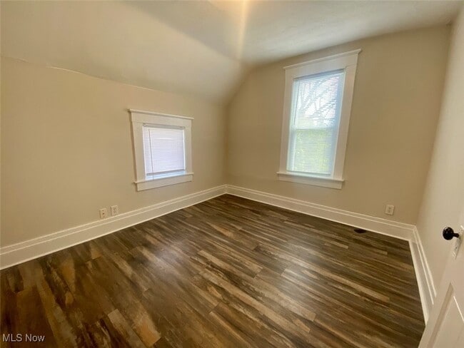 Photo - 69 Oakdale Ave Apartment Unit 2