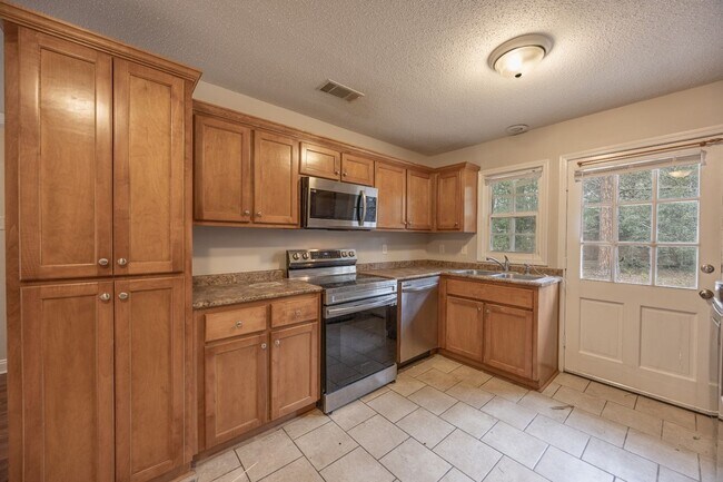 Photo - 315 Brannen St Unit A