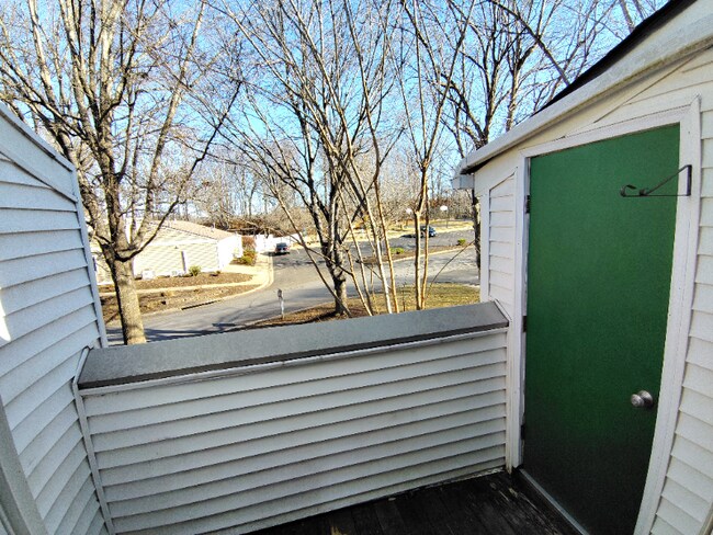 Building Photo - 600 Reusens Rd